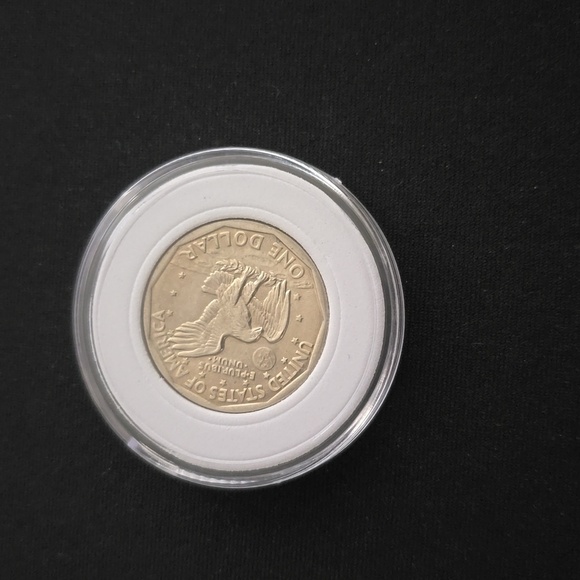 1979-P Uncirculated Susan B Anthony Dollar - Picture 6 of 8